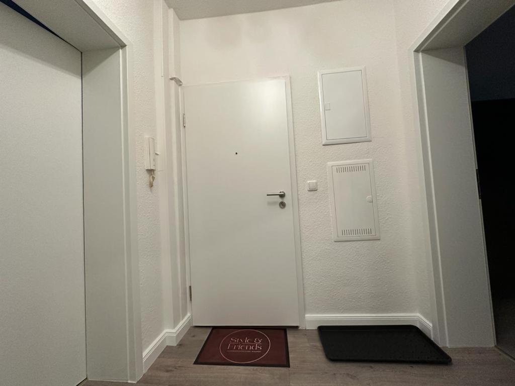 Familienwohnung Am Pfaffenteich Schwerin  Exterior foto